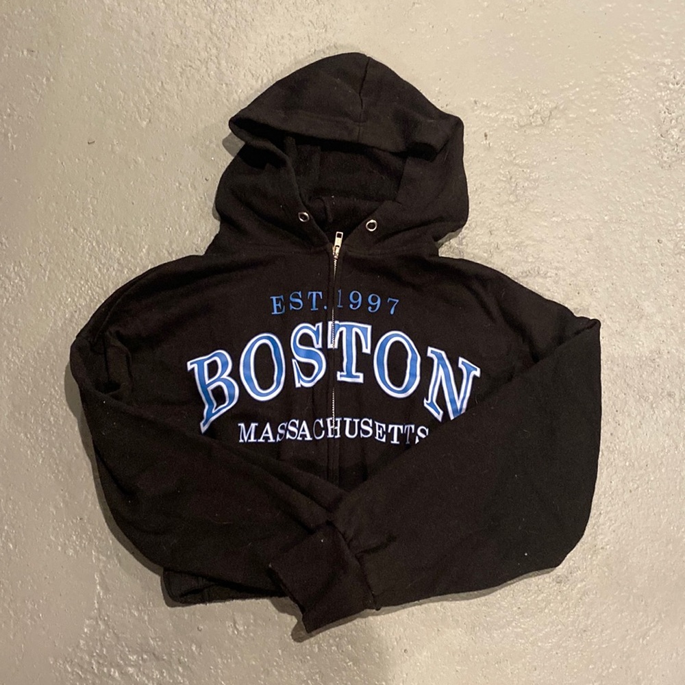 Forever 21 Boston 1997 Cropped Hoodie (SLIGHTLY USED)